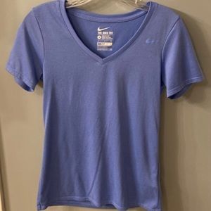 Women’s Nike t-shirt